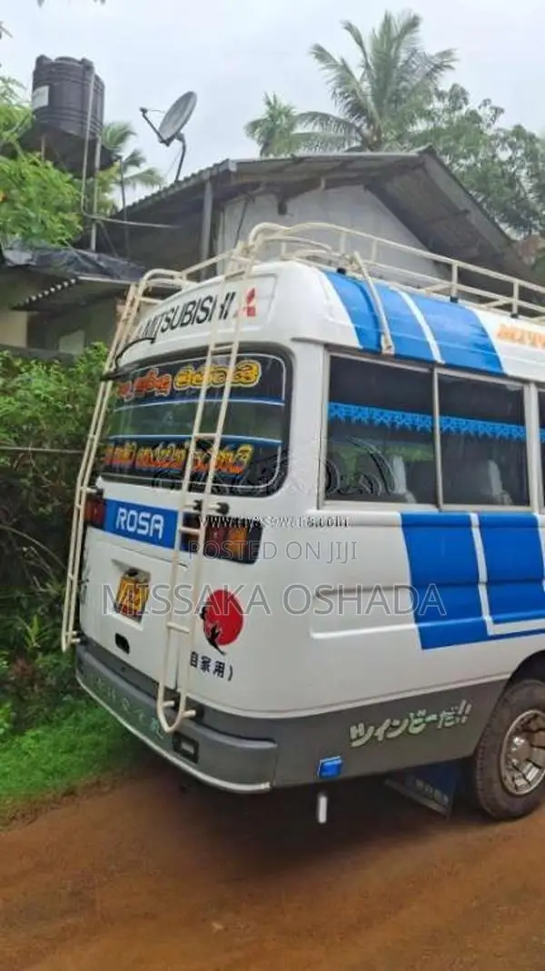 Mitsubishi Rosa 1981 Bus (Used)