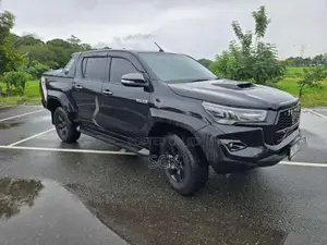 Toyota Hilux 2017 Pickup (Used)