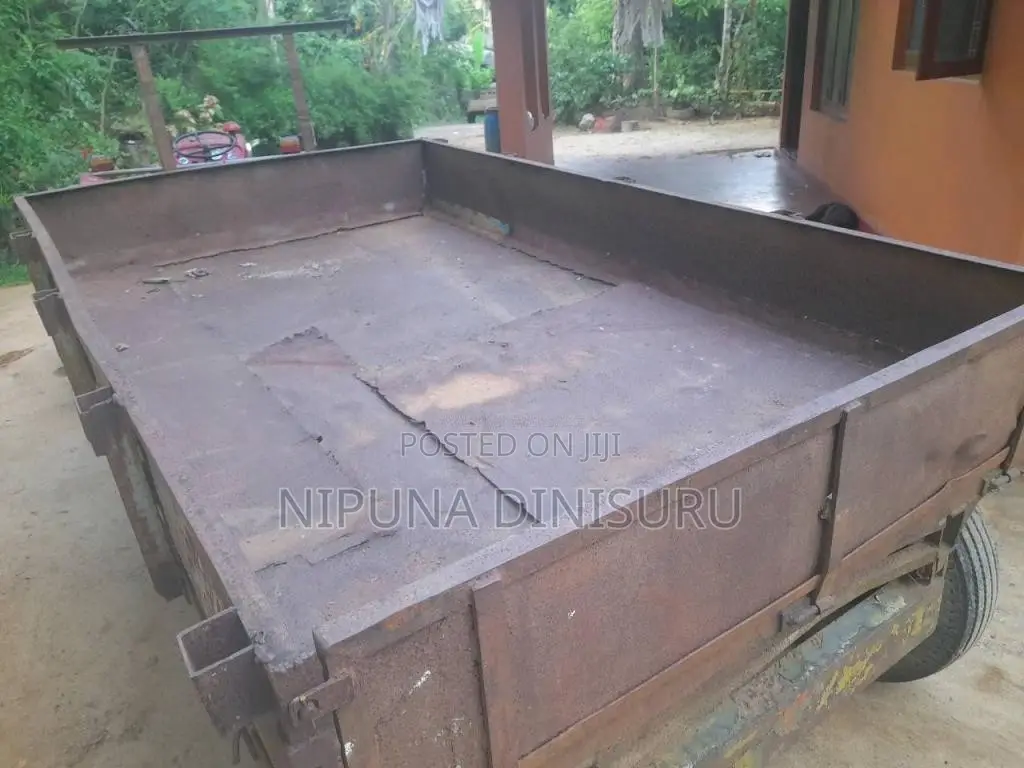 TAFE Trailer 2020 Tractor (Used)