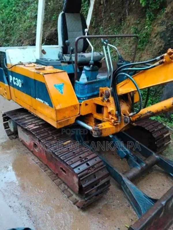 Komatsu Excavator 2022 Heavy-Duty (Used)