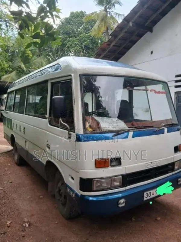 Isuzu Journey 1983 Bus (Used)