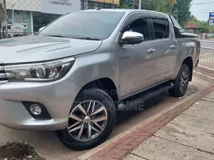 Toyota Hilux 2018 Pickup (Used)