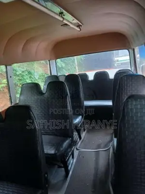 Isuzu Journey 1983 Bus (Used)