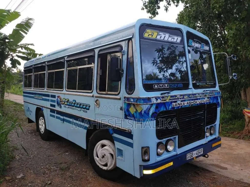 Ashok-Leyland Comet 2001 Bus (Used)