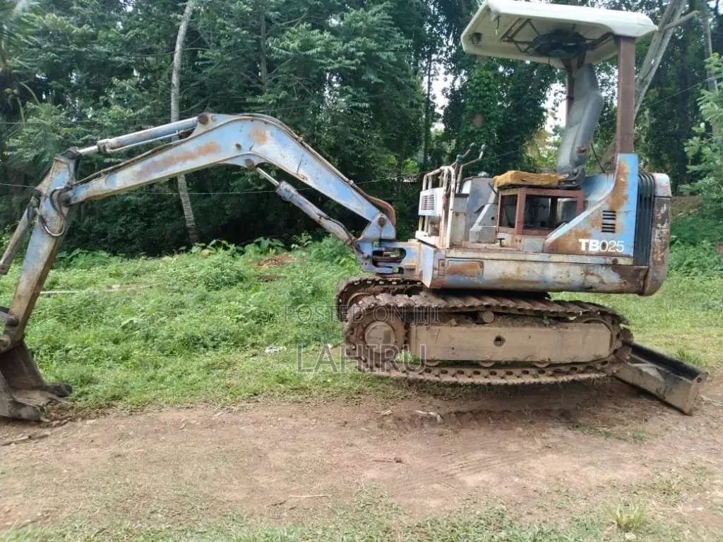 Yanmar Tb025 2006 Heavy-Duty (Used)
