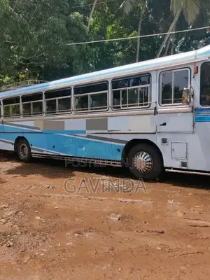 Eicher Skyline 2016 Bus (Used)