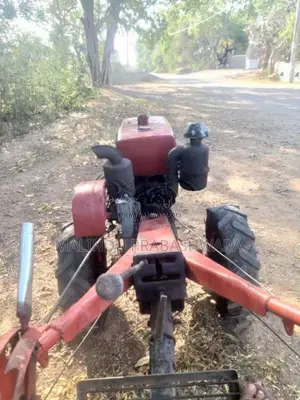 Other Sifang 2010 Tractor (Used)