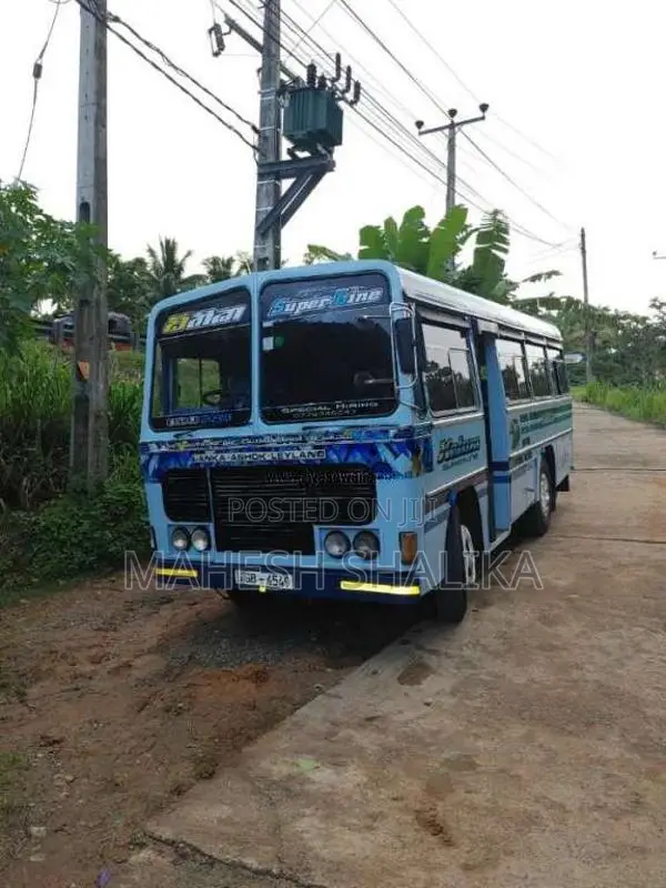 Ashok-Leyland Comet 2001 Bus (Used)