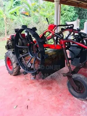 Kubota Sifang 2011 Tractor (Used)
