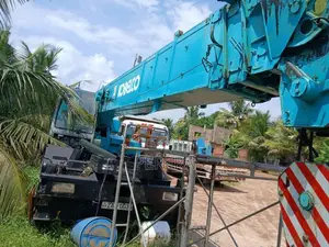 Kobelco 25 Ton Crane 1995 Heavy-Duty (Used)