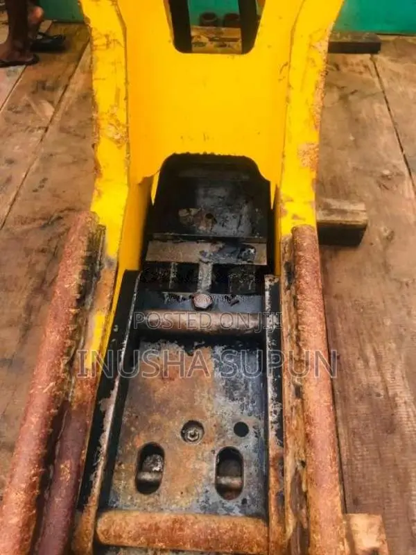 CAT 120 2022 Heavy-Duty (Used)