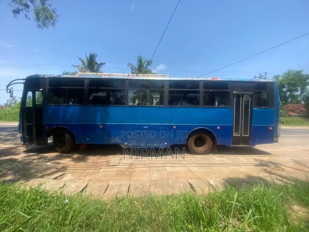 Tata 1512 2010 Bus (Used)