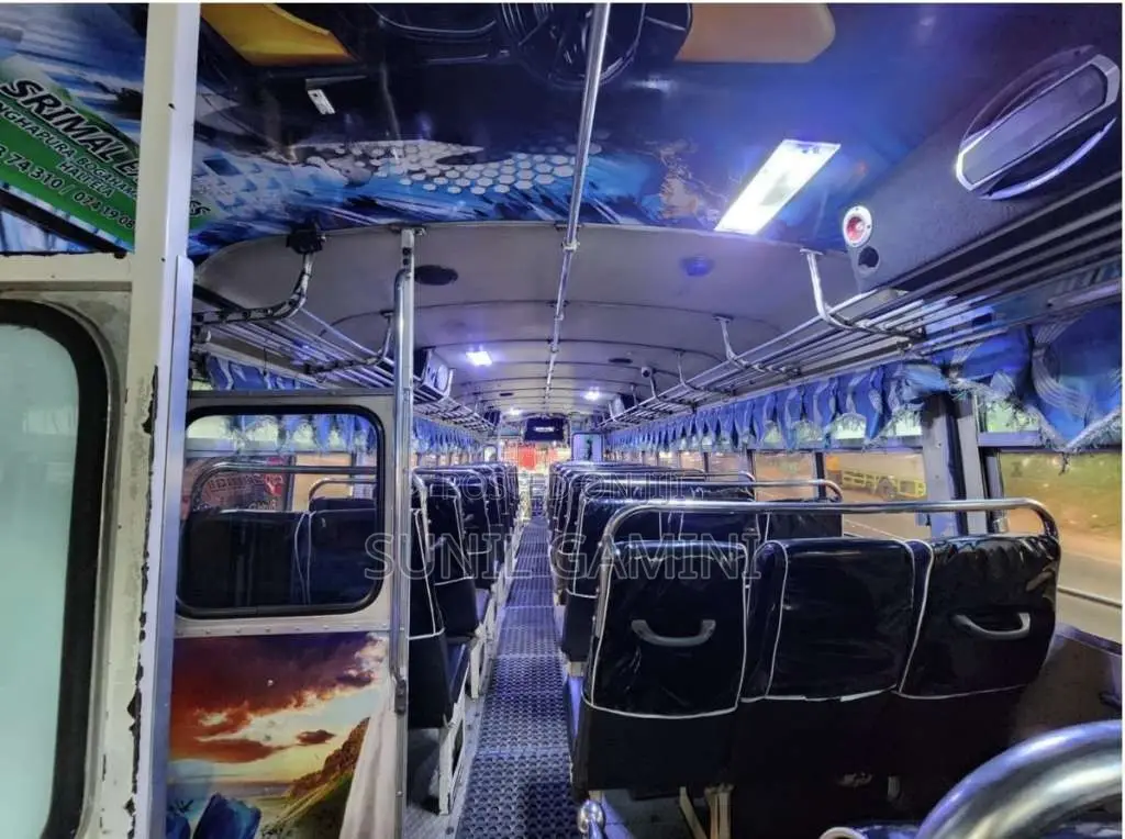 Ashok-Leyland Viking 2010 Bus (Used)