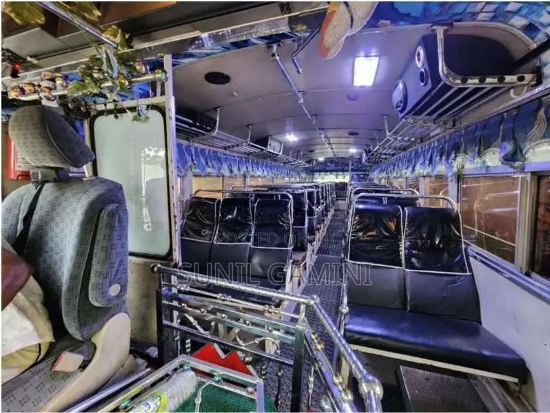 Ashok-Leyland Viking 2010 Bus (Used)