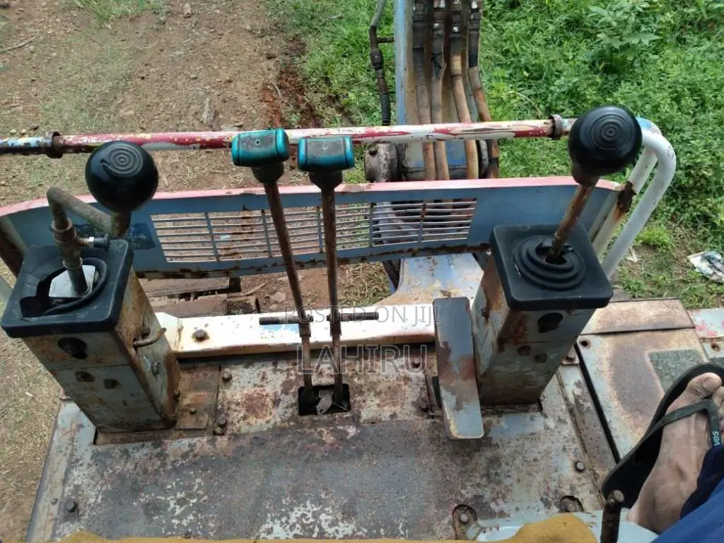 Yanmar Tb025 2006 Heavy-Duty (Used)