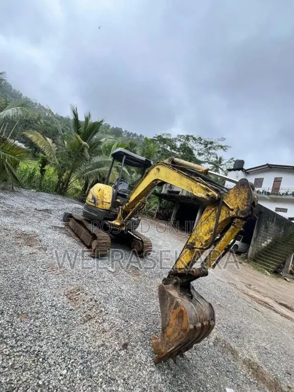Kobelco Sk30SR 2010 Heavy-Duty (Used)