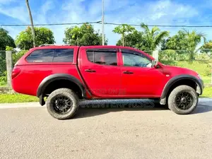 Mitsubishi L200 Cab 2013 Pickup (Used)