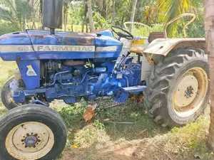 Ford FarmTracktor 2010 Tractor (Used)
