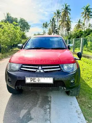 Mitsubishi L200 Cab 2013 Pickup (Used)