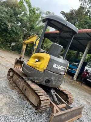 Kobelco Sk30SR 2010 Heavy-Duty (Used)