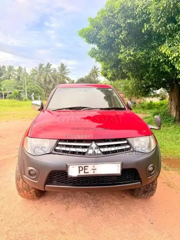 Mitsubishi L200 Cab 2013 Pickup (Used)