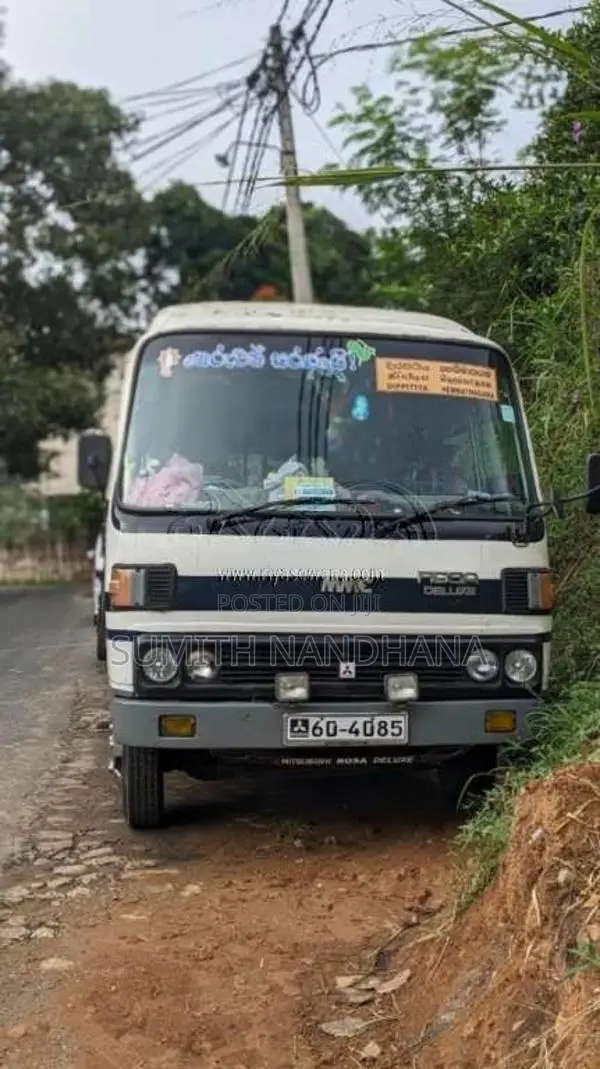 Mitsubishi Rosa 1983 Bus (Used)