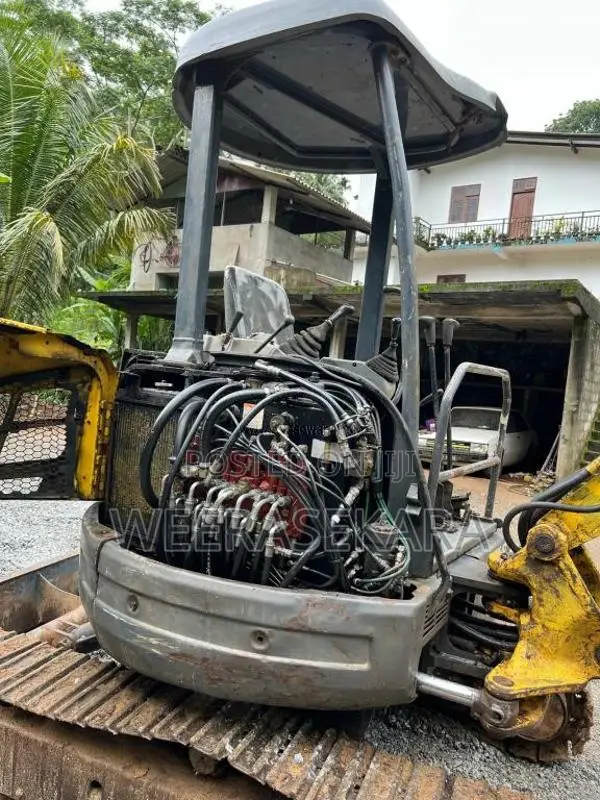 Kobelco Sk30SR 2010 Heavy-Duty (Used)