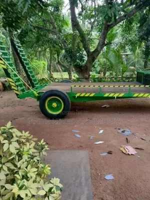 John-Deere Trailer 2021 Tractor (Used)