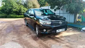 Toyota Hilux 2016 Pickup (Used)