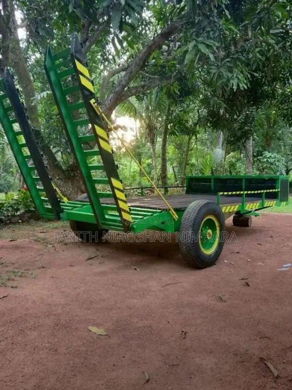 John-Deere Trailer 2021 Tractor (Used)