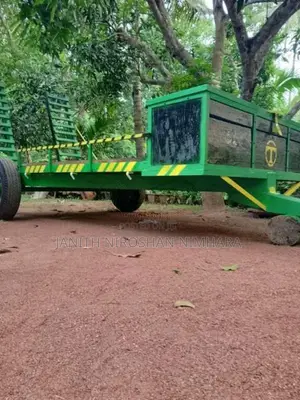 Massey-Ferguson Telar 2016 Tractor (Used)