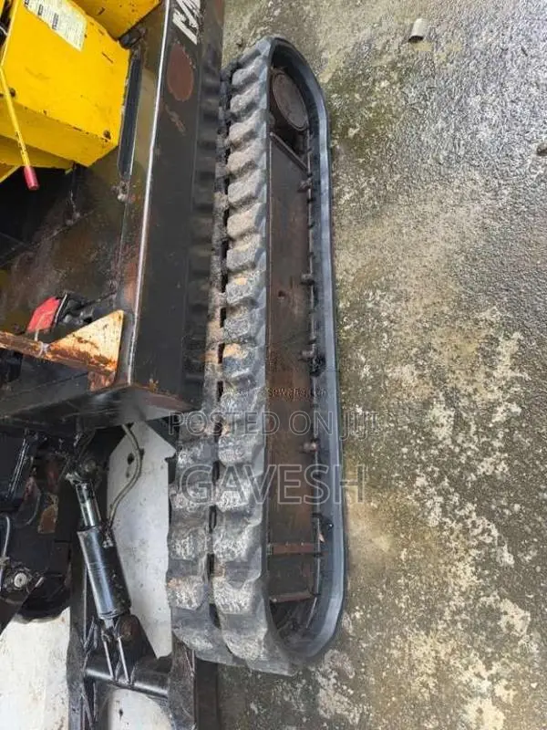 Mitsubishi ME 35 2016 Heavy-Duty (Used)