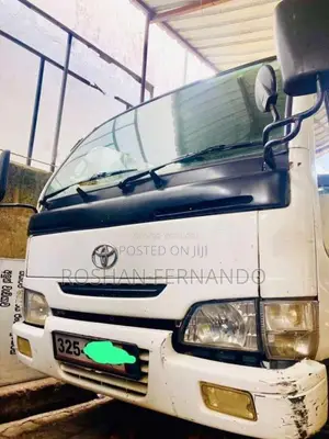Toyota CrewCab 2006 Crew Cab (Used)