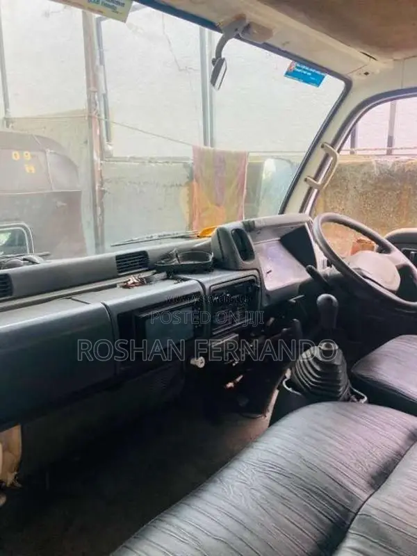 Toyota CrewCab 2006 Crew Cab (Used)