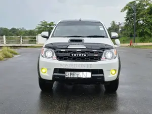 Toyota Hilux 2008 Pickup (Used)
