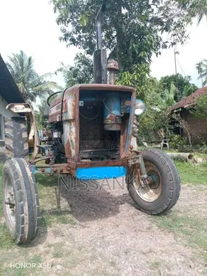 Ford 3600 2000 Tractor (Used)