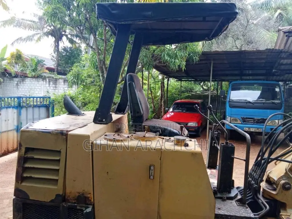 Yanmar YB 301 2005 Heavy-Duty (Used)