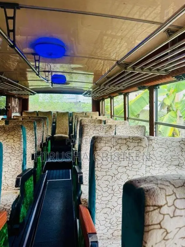 Isuzu UD 2007 Bus (Used)