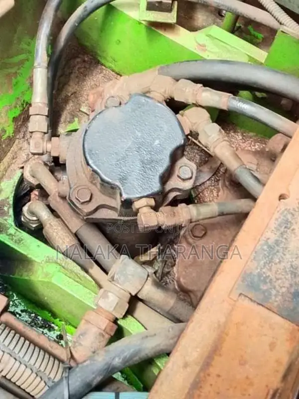 Mitsubishi Mm30 2006 Heavy-Duty (Used)