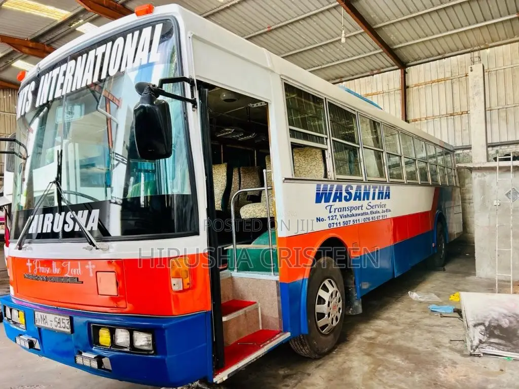 Isuzu UD 2007 Bus (Used)