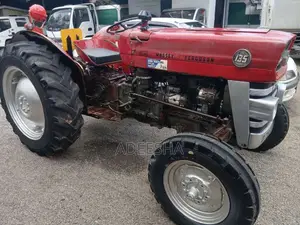 Massey-Ferguson 135 DL 1979 Tractor (Used)