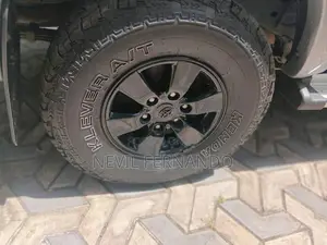 Toyota Hilux Vigo Smart Cab 2010 Pickup (Used)