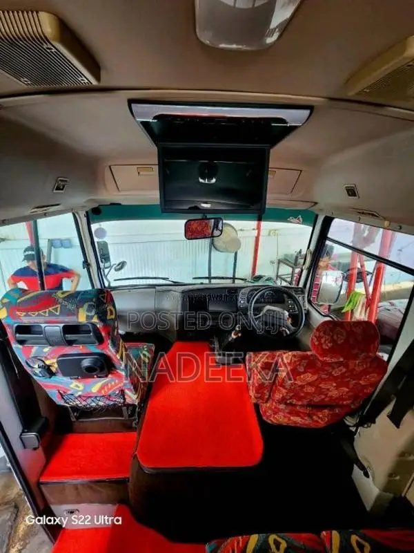 Mitsubishi Rosa 2012 Bus (Used)