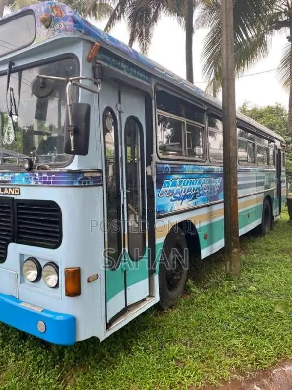 Ashok-Leyland Viking 2004 Bus (Used)