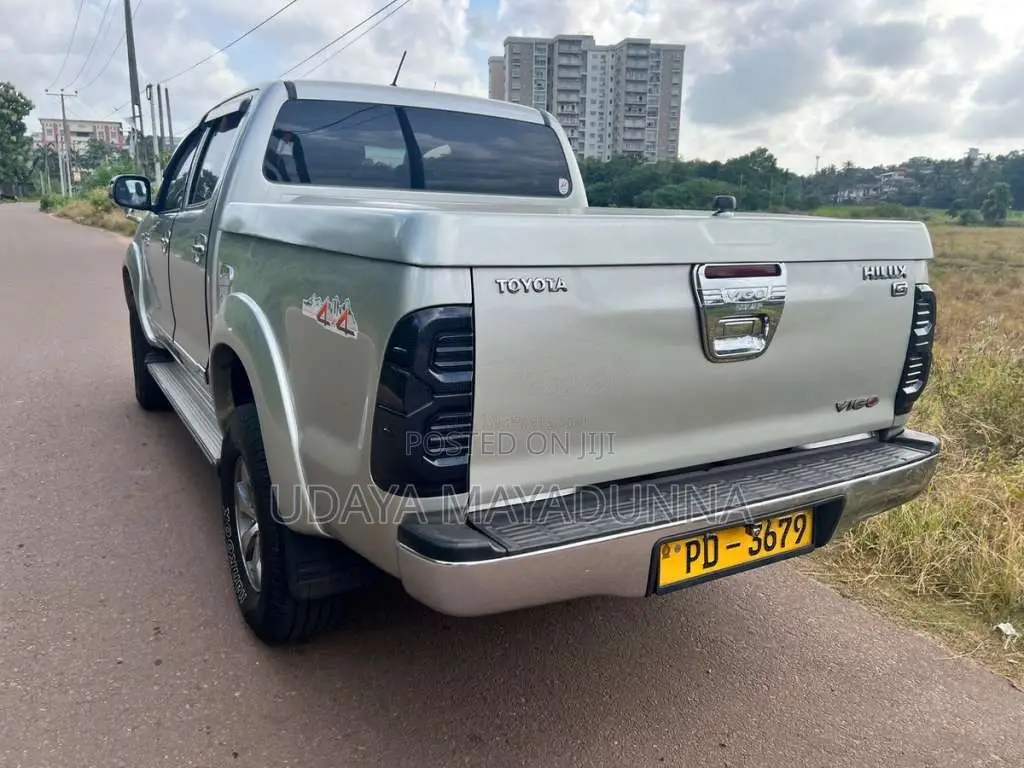 Toyota Hilux Vigo 2007 Pickup (Used)