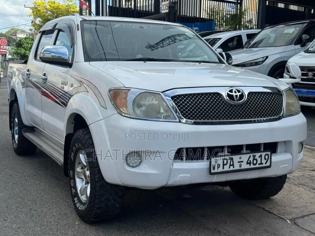 Toyota Hilux 2005 Pickup (Used)