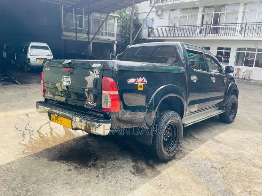 Toyota Hilux Vigo 1KD 2006 Pickup (Used)