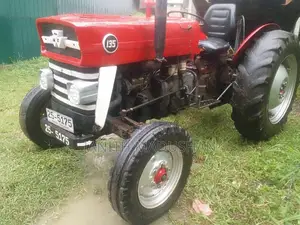 Massey-Ferguson 135 D 1982 Tractor (Used)