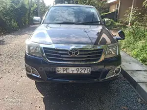 Toyota Hilux 2006 Pickup (Used)