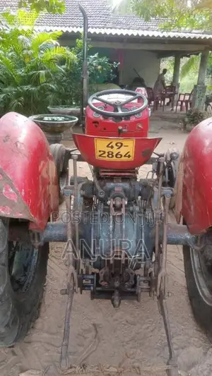 Massey-Ferguson 135 1992 Tractor (Used)